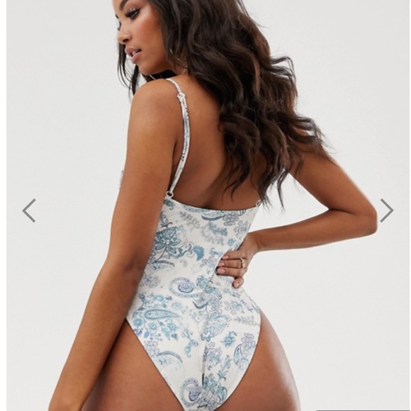 ASOS DESIGN recycled V neck strappy plunge swimsui - Picture 3 of 3